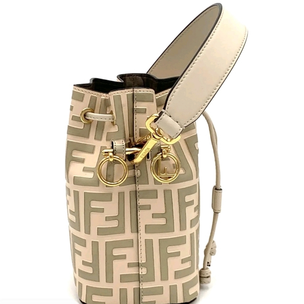 FENDI embossed Leather Bucket Bag Mon Tresor Mini